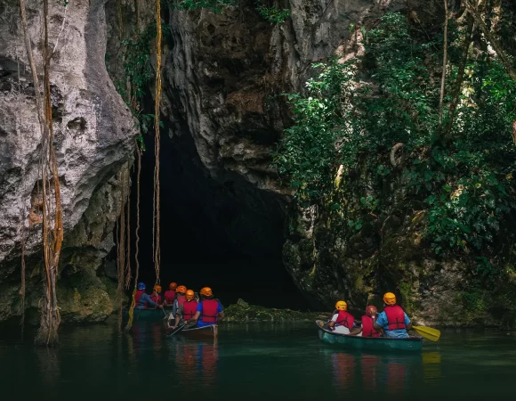 Belize Overview: Population, Capital, Language and Fun Facts