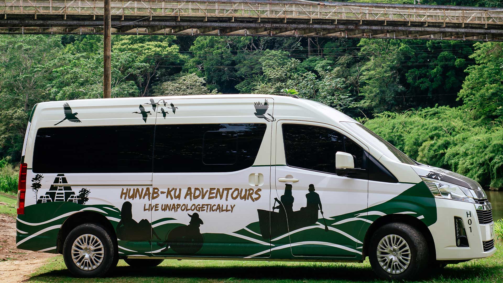 belize shuttle services - san ignacio